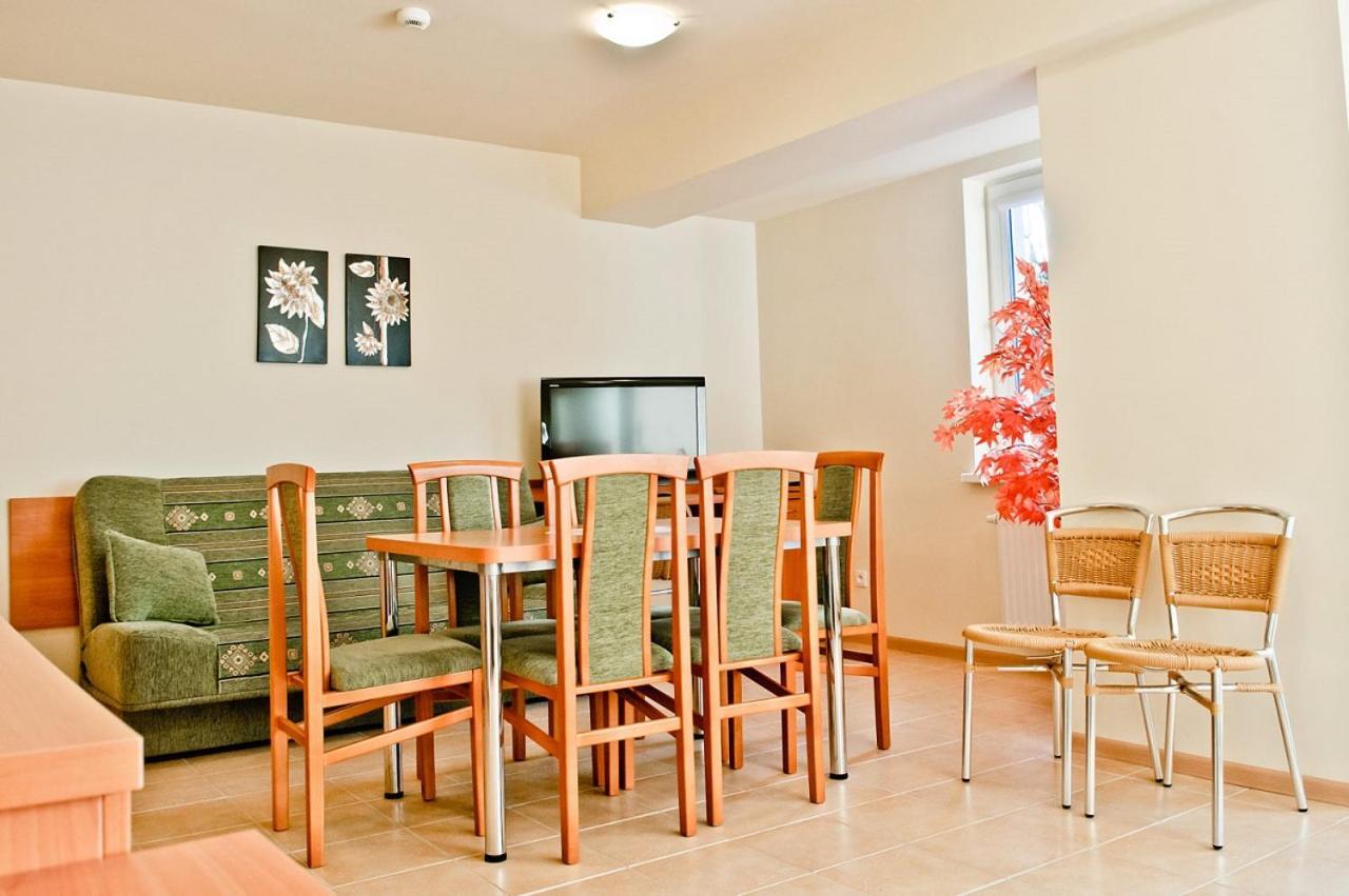Osrodek Wczasowy Bursztyn Hotel Gdańsk Exterior foto